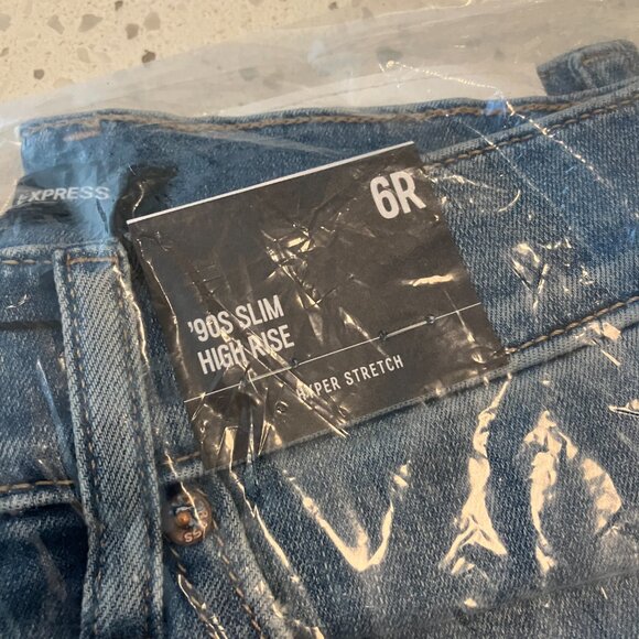 NWT Express High Waisted ‘90s Slim Hyper Stretch Jeans Size 6 Regular - Picture 7 of 10